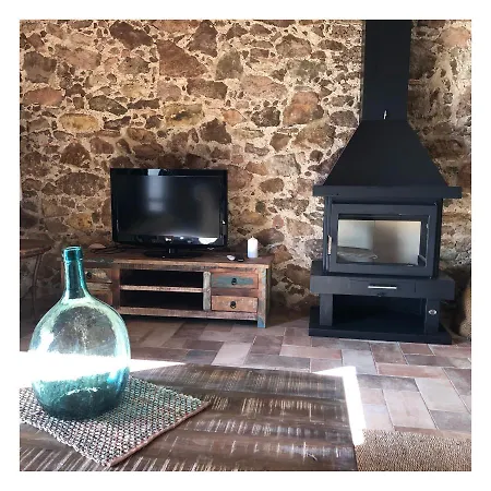 Casa Rural Mas Pasqual Serra de Daró