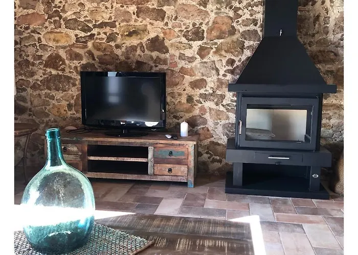 Casa Rural Mas Pasqual Serra de Daró