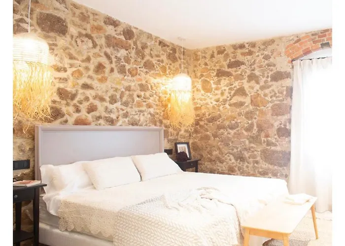 Casa Rural Mas Pasqual Hotel Serra de Daró